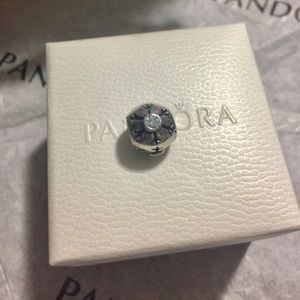 ❄️ Pandora snowflake charm bead